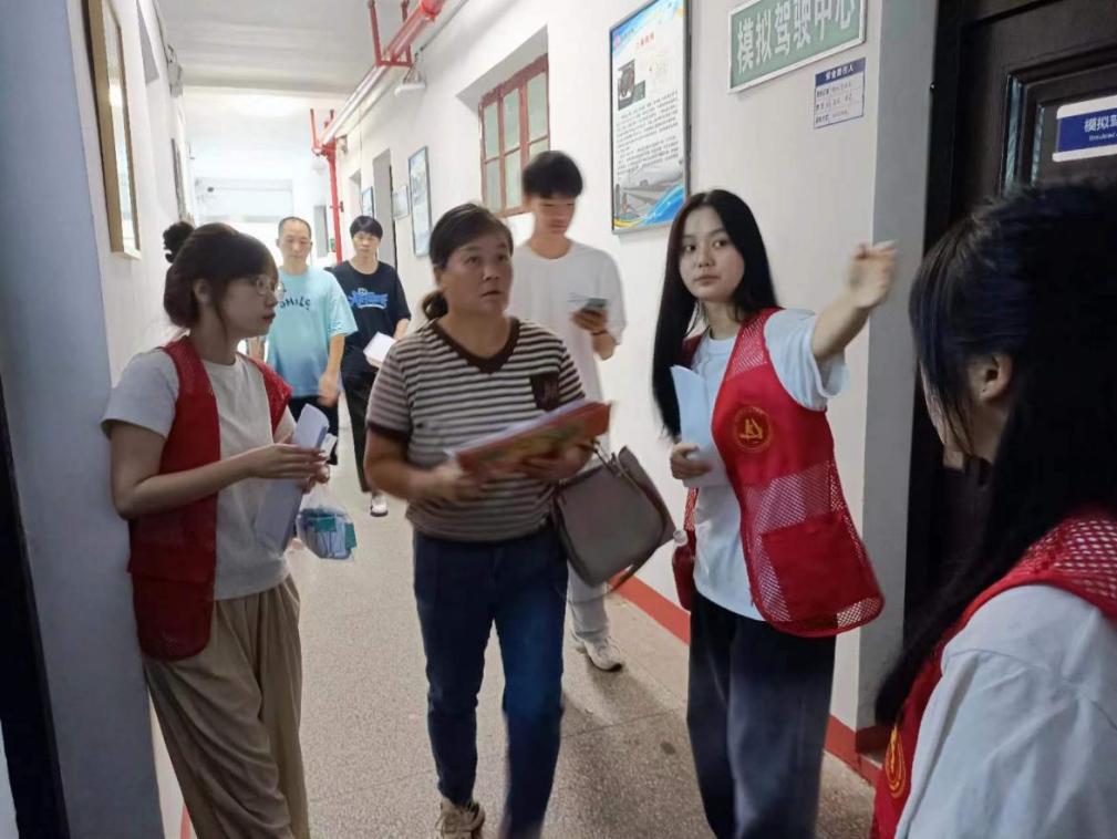 我校顺利开展迎接2023级新生报道工作 我校顺利开展迎接2023级新生报道工作