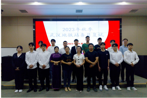 精心安排，送生上门——我校送2023届毕业生赴企业参加面试
