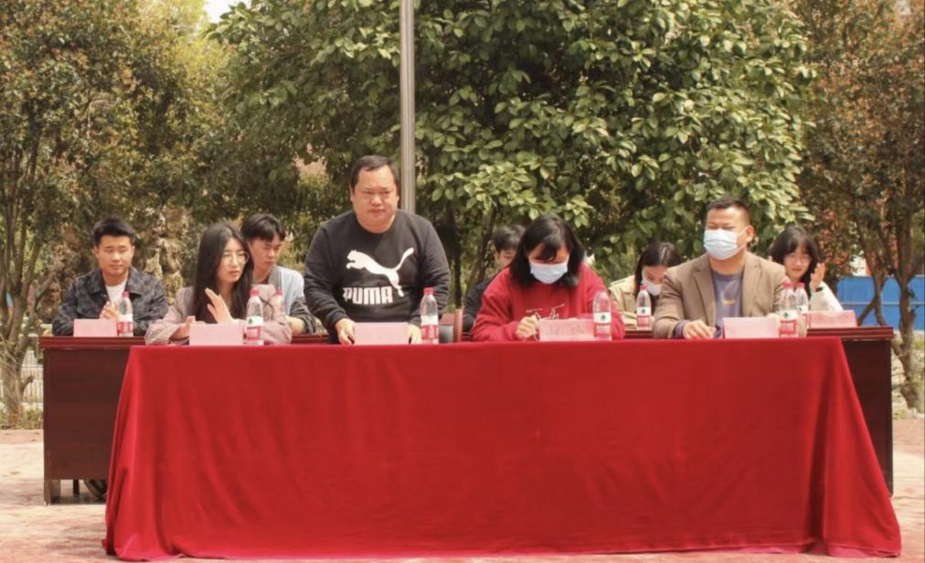 青春“篮”不住,热血不止步 —WilliamHill中文官方网站第十八届“希望杯”篮球赛闭幕 青春“篮”不住,热血不止步 —WilliamHill中文官方网站第十八届“希望杯”篮球赛闭幕