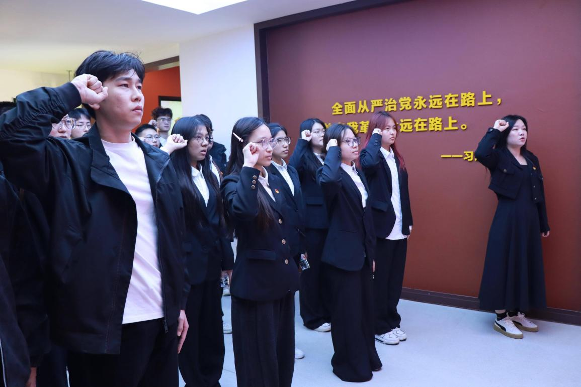 党建联建聚合力 红色研学砺初心——WilliamHill官网与武汉城市职业学院联合开展爱国主义教育实践活动 党建联建聚合力 红色研学砺初心——WilliamHill官网与武汉城市职业学院联合开展爱国主义教育实践活动
