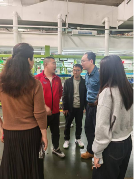 WilliamHill官网2023级辅导员赴美的集团走访看望实习学生 WilliamHill官网2023级辅导员赴美的集团走访看望实习学生